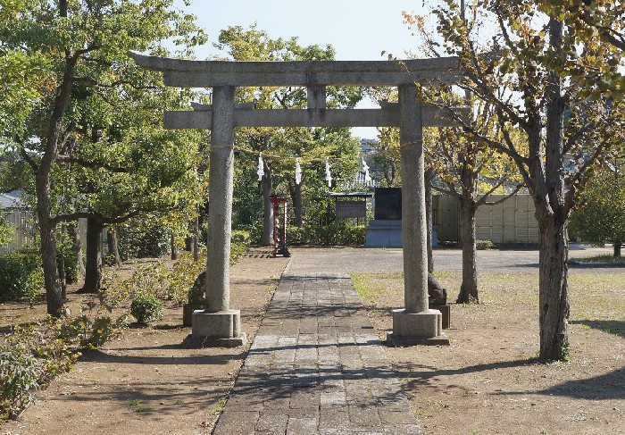 武蔵御嶽神社　八雲神社鳥居